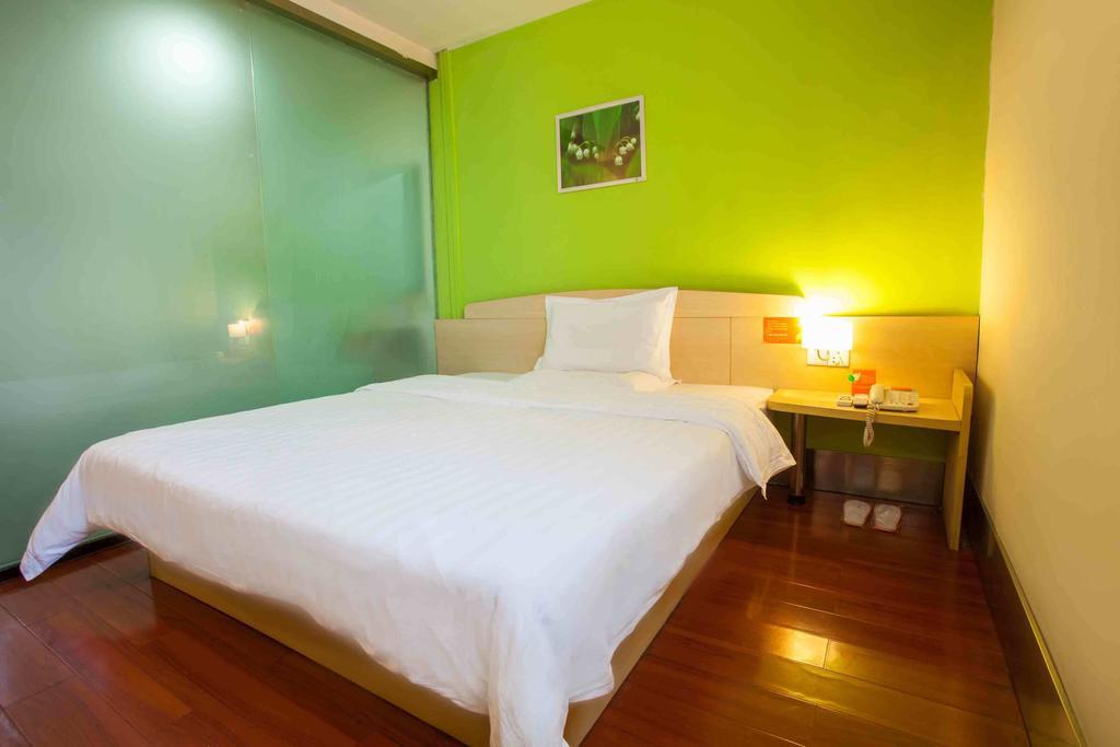 7Days Inn Chongqing Jiefangbei Jiaochangkou Subway Station Chambre photo
